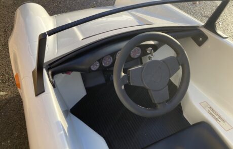 Porsche_Carrera_Junior_Steeringwheel_Side